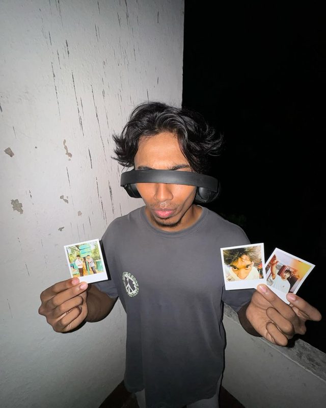 custom polaroid prints delivered across India